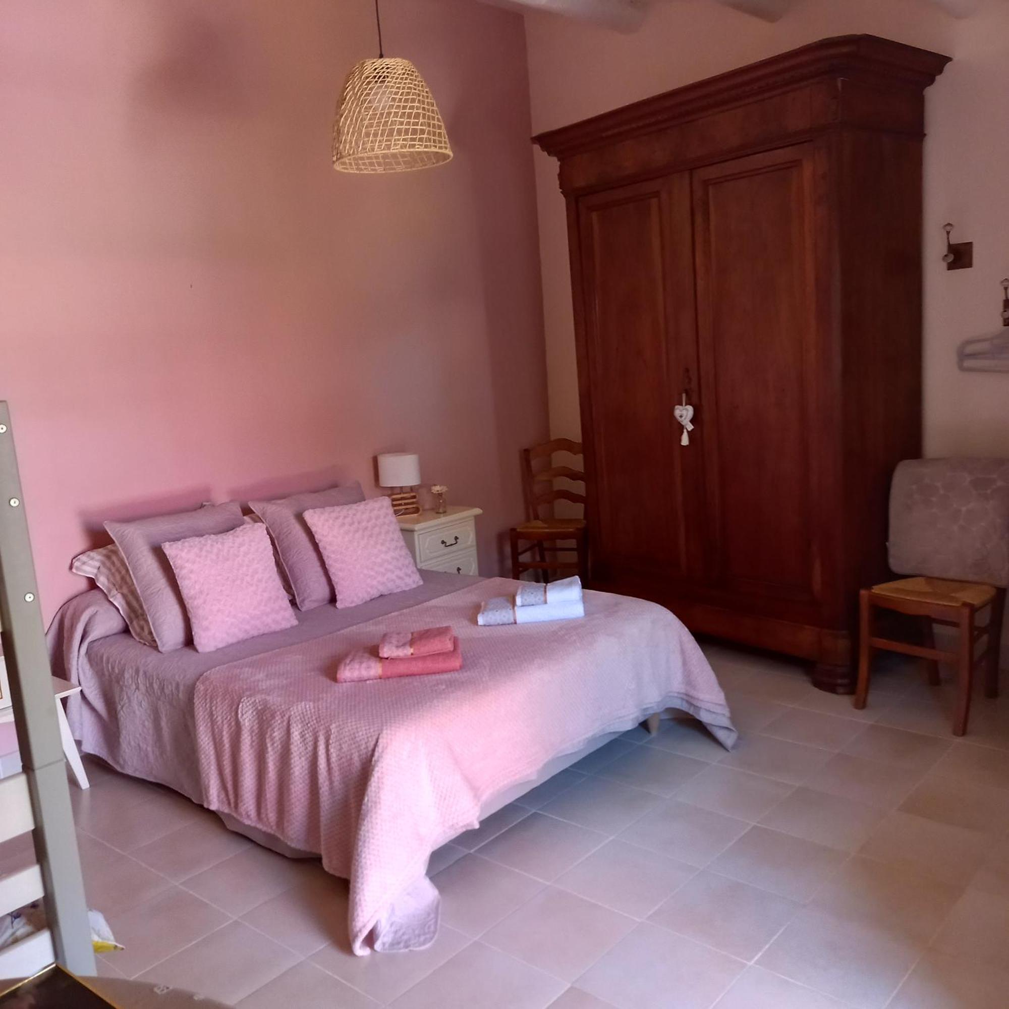 Salettes Boufavent Bed & Breakfast エクステリア 写真